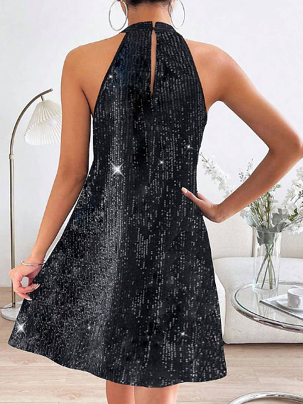 Robe dos nu à paillettes 