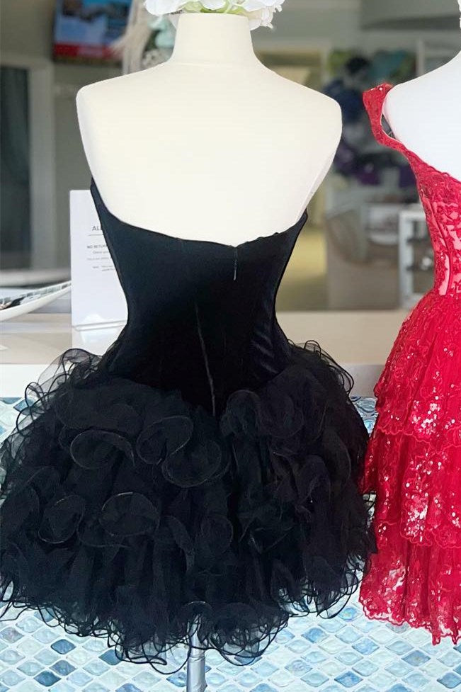 Robe de bal courte bustier en velours à volants