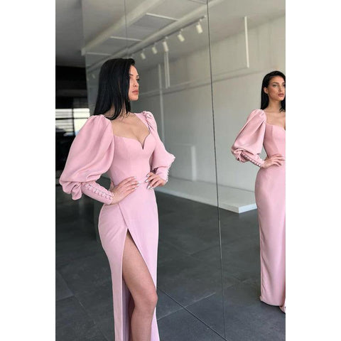 Robe de soirée fourreau en satin à col en V et manches longues avec fente