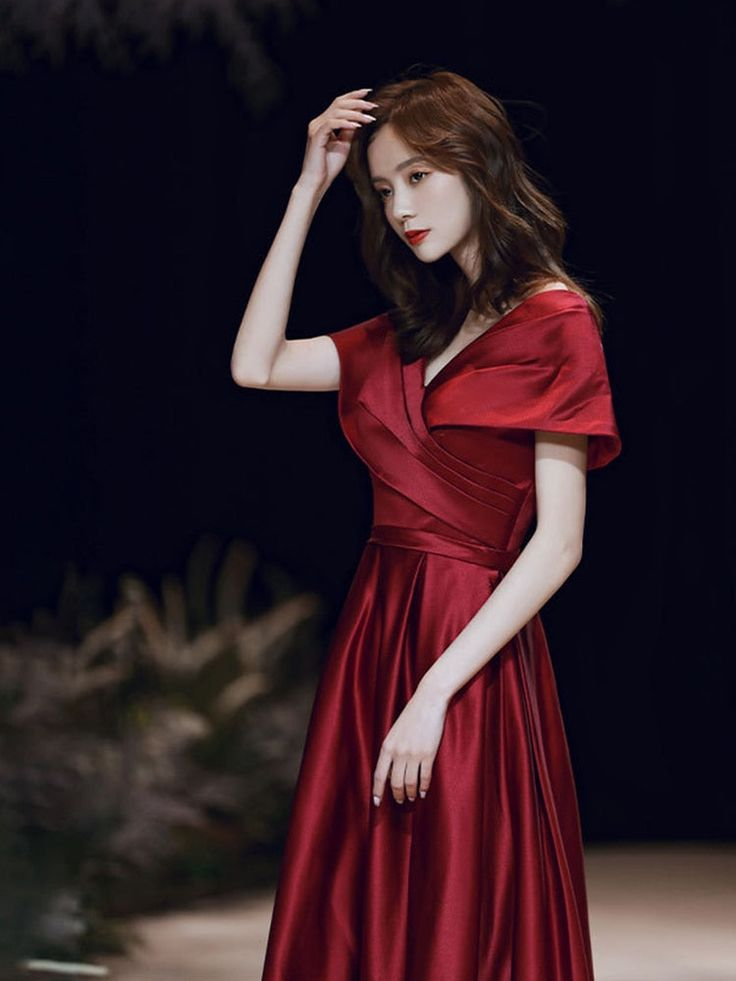 Vestido de noche corte A, escote en V, vestido de graduación, bata corta de fiesta con mangas casquillo, vestido largo de satén formal para mujer, vestido hecho a medida Y4574