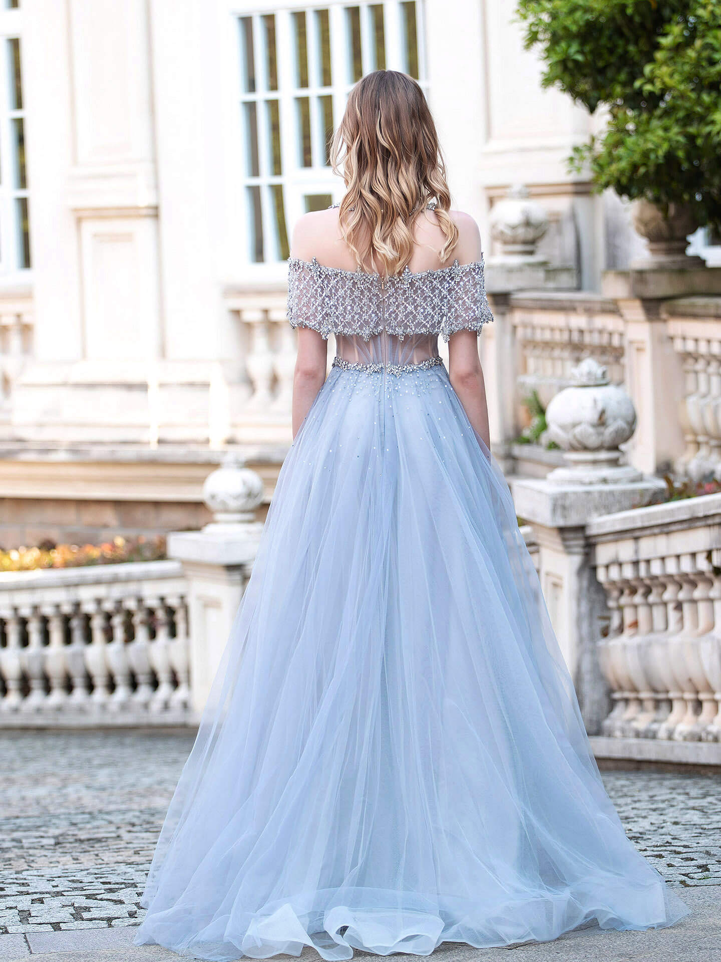 Vestidos de noche formales de lujo, corte A, tul con cuentas, manga corta, largos hasta el suelo, para baile de graduación. 
