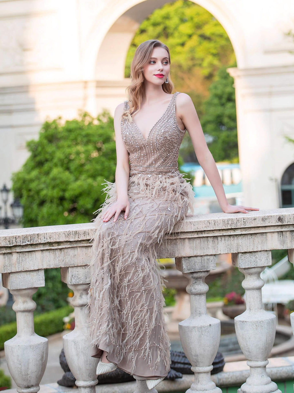 Baoleely Mermaid V-neck V-back Beaded Feather Luxurious Fashion Formal Evening Dresses Sleeveless Floor Length