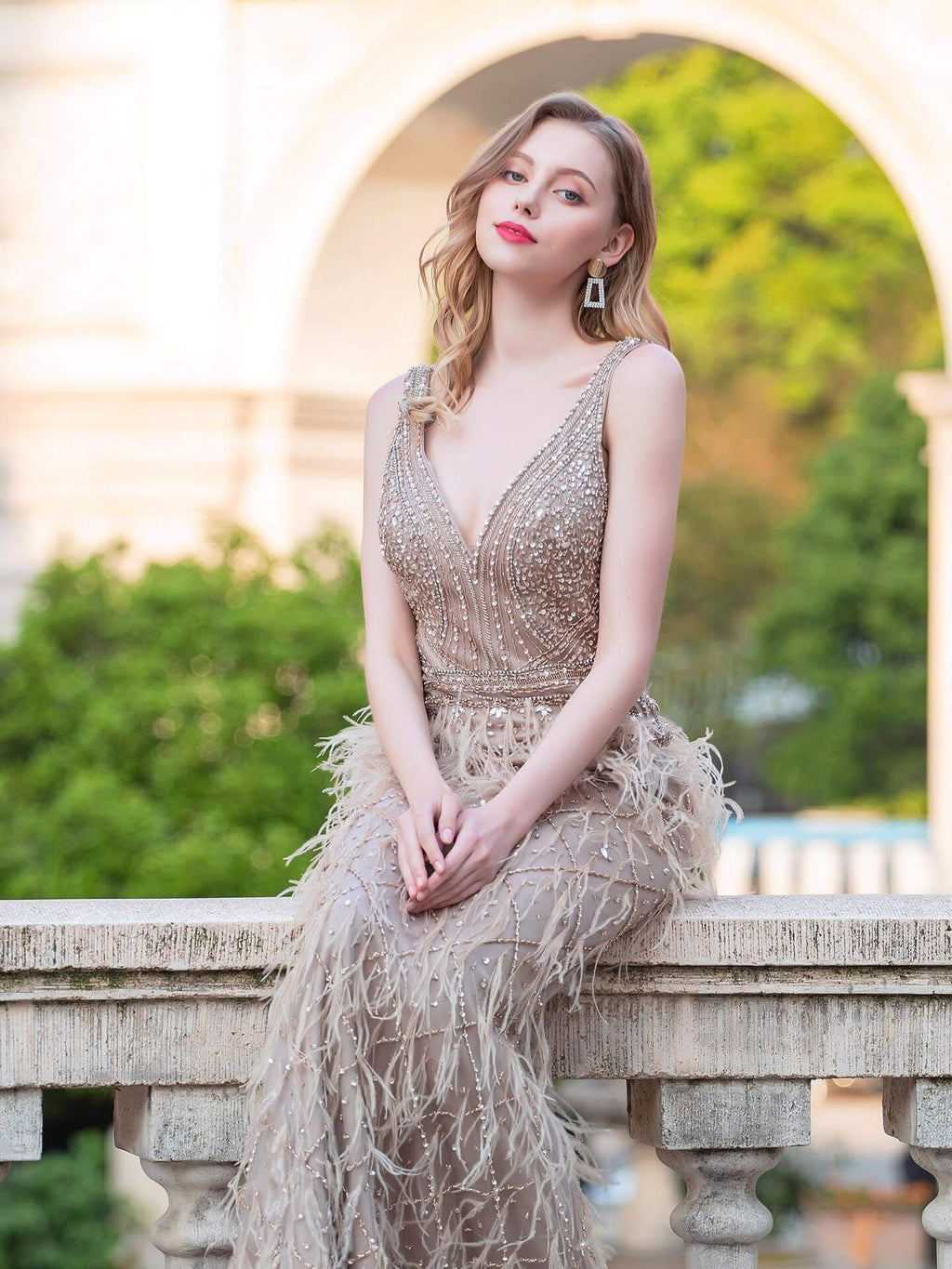 Baoleely Mermaid V-neck V-back Beaded Feather Luxurious Fashion Formal Evening Dresses Sleeveless Floor Length