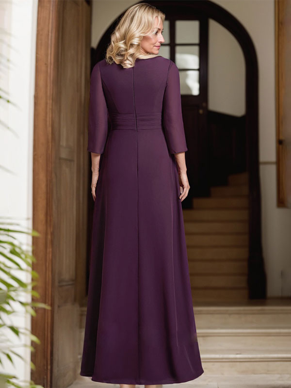 Vestido de gasa de corte A, escote en V, largo hasta el suelo, para la madre de la novia, con plisados ​​y cuentas.