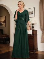 Vestido de corte recto/columna, escote en V, largo hasta el suelo, de gasa, para la madre de la novia, con lentejuelas plisadas y pedrería.