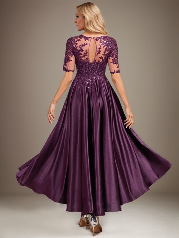 Vestido de madrina de la novia corte A, escote ilusión asimétrico, satén elástico con encaje y lentejuelas 