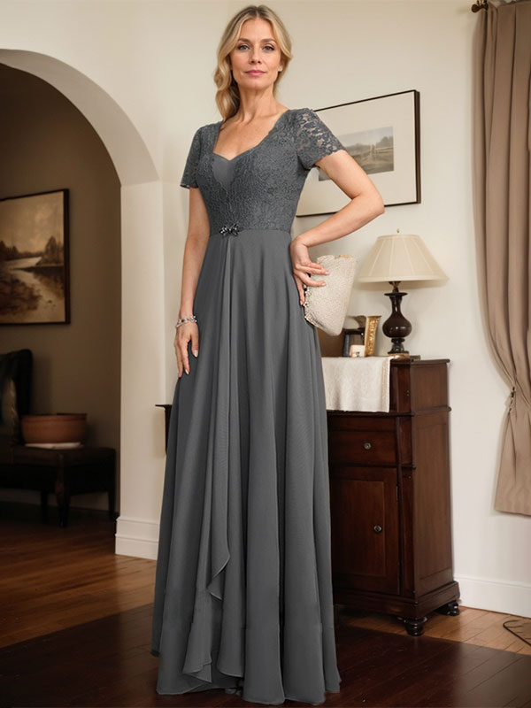 Vestido de corte A, escote corazón, largo hasta el suelo, de gasa, encaje, con cuentas y volantes en cascada para la madre de la novia.