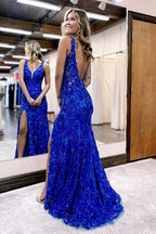 Vestido de fiesta de sirena con escote en V, lentejuelas, encaje y abertura.