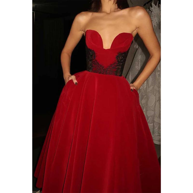 Vestido de noche sexy de corte A sin tirantes, sin mangas, con apliques de encaje y bolsillos para fiesta de graduación 