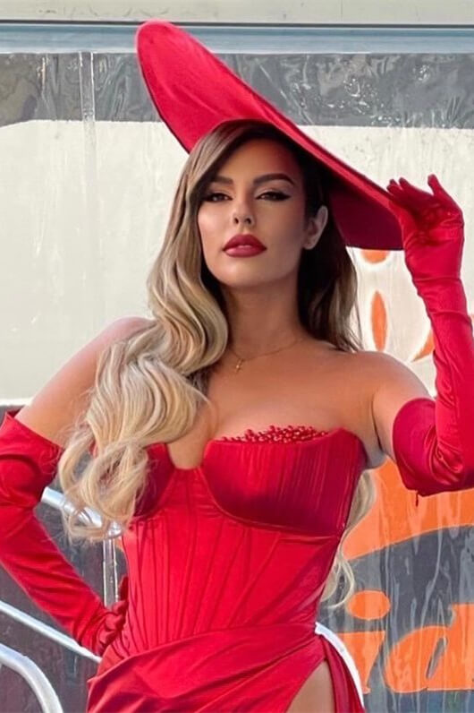 Magnifique robe de bal rouge longue sirène à épaules dénudées et fente