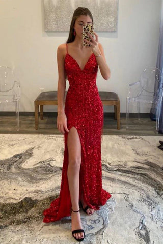 Robe de bal à paillettes scintillantes fendue