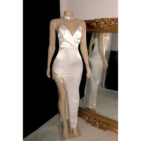 Robe de bal longue à bretelles spaghetti et col en V, avec fente et perles