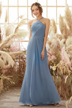 Vestido largo de dama de honor azul bebé con escote halter