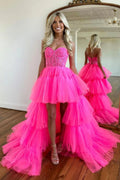 Vestido de graduación rosa fucsia con corsé, corte asimétrico, escote corazón y apliques, estilo línea A.
