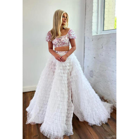 Robe de soirée longue trapèze en tulle perlé, col carré, manches courtes