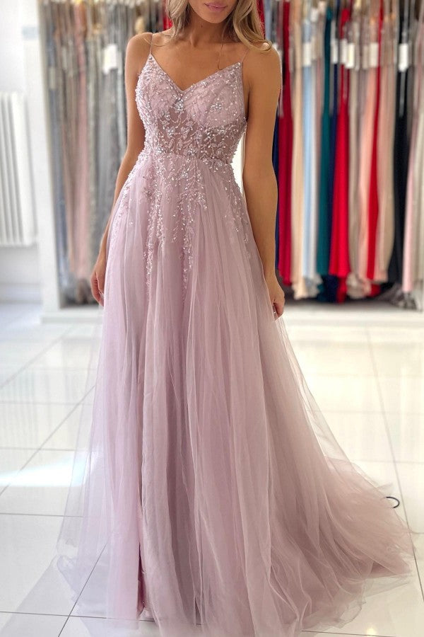Vestido largo de fiesta sin mangas con tirantes finos, de tul y con cuentas