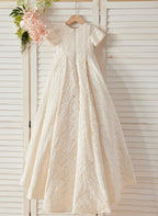 Vestido color marfil con cola de encaje y corte en A (010146744) 