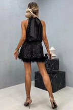 Robe babydoll mini dos nu à sequins et plumes « Il est temps de danser » 
