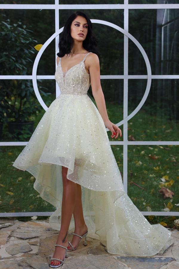 Robe de bal sans manches à col en V, couleur jonquille, coupe asymétrique, ornée de sequins et de perles