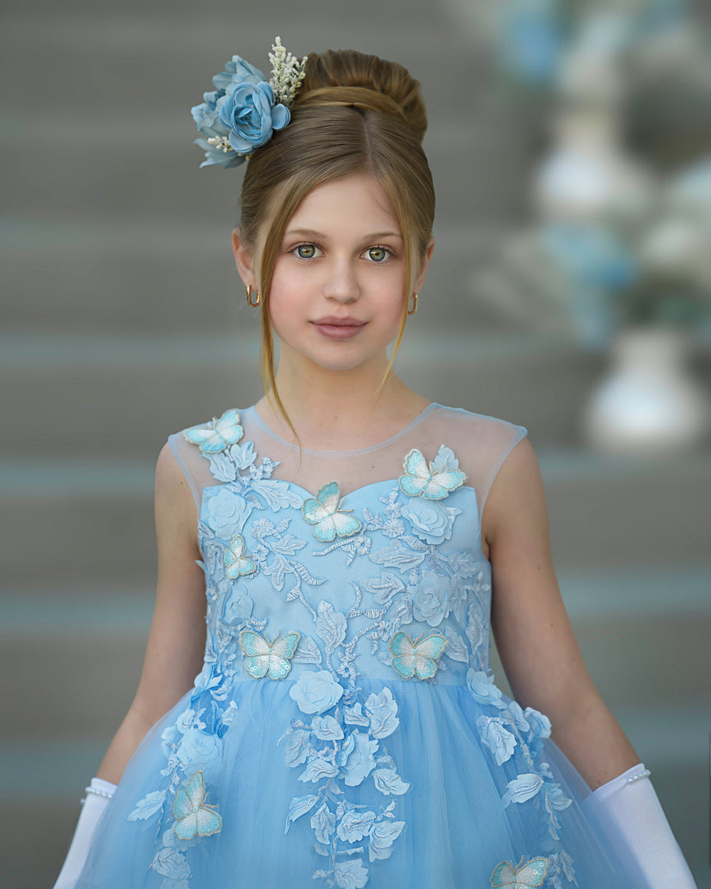 Vestido de baile de princesa Serenity con apliques de encaje y adornos de mariposas 