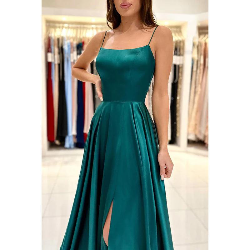 Robe de soirée fourreau/colonne à bretelles en satin plissé sans manches