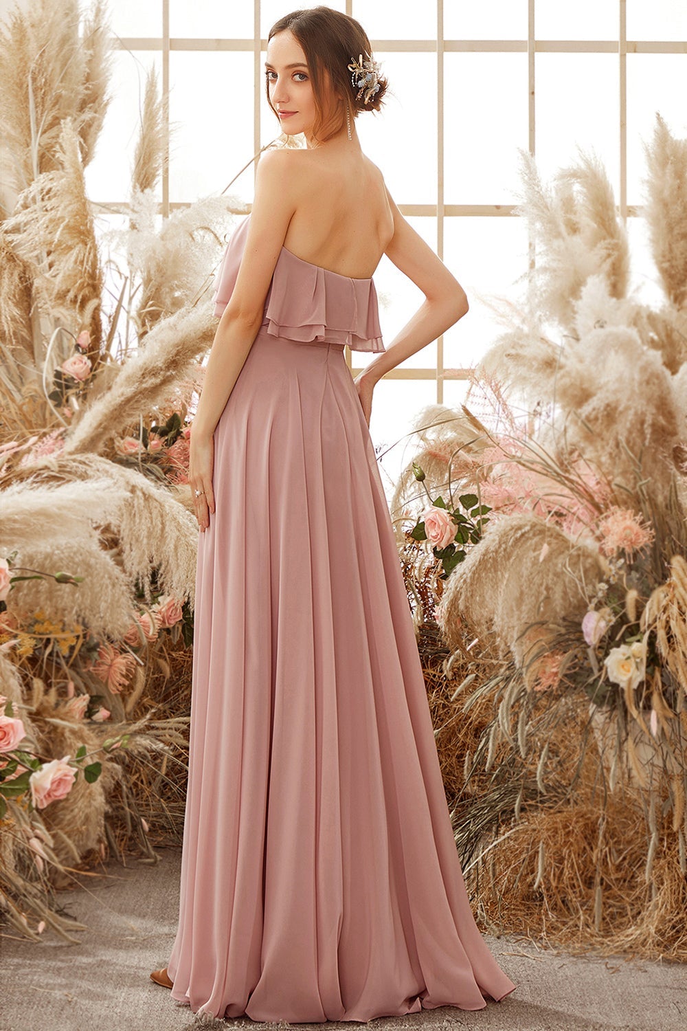 Elegante vestido de dama de honor de gasa sin tirantes