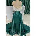 Robe de soirée en satin à épaules dénudées et perles avec traîne amovible 