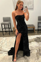 Robe de bal bustier à sequins avec fente