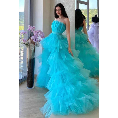 Robe de bal trapèze en tulle à lacets et bretelles asymétriques