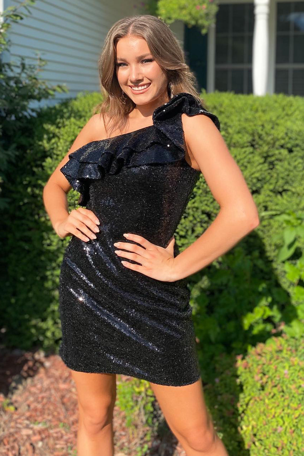 Vestido de fiesta de un solo hombro con lentejuelas