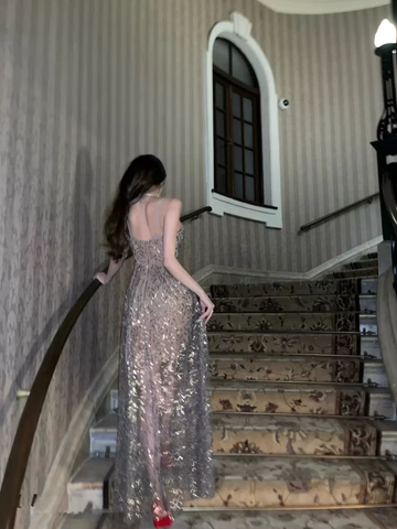 Vestido de noche sexy con tirantes finos y escote en V, encantador vestido de graduación de corte A Y1453