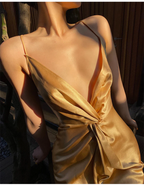 Vestido de fiesta sexy con escote halter en V, color oro champán, ideal para graduación o eventos especiales (Y8211)