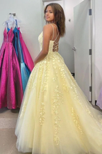 Vestido de gala amarillo de tul S7003