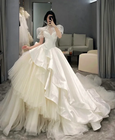 Chic A-line Long Sleeves Wedding Dress,Bridal Gown Y6789