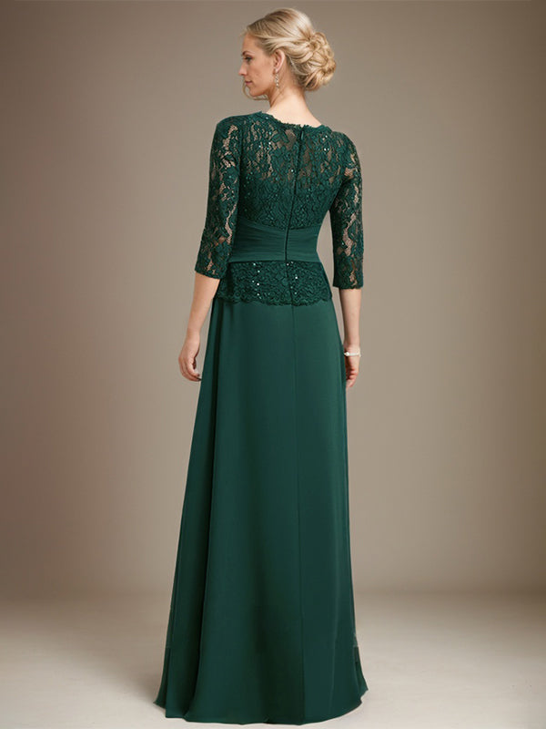 Vestido de corte A, escote ilusión, largo hasta el suelo, de gasa y encaje, para la madre de la novia, con lentejuelas plisadas y pedrería. 