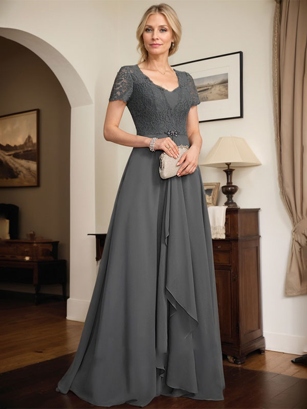 Vestido de corte A, escote corazón, largo hasta el suelo, de gasa, encaje, con cuentas y volantes en cascada para la madre de la novia.