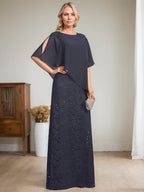 Robe fourreau/colonne longue en mousseline de soie et dentelle, ornée de sequins et de perles, pour la mère de la mariée.