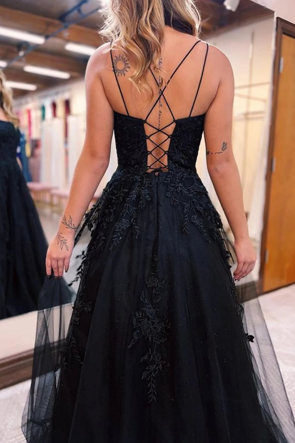 Vestido largo de fiesta de tul corte A con encaje