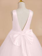 Vestido clásico blanco de corte A sin mangas para niña de las flores, de satén y tul 
