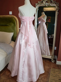 Robe de bal rose scintillante en satin à fines bretelles, coupe princesse, Y7555