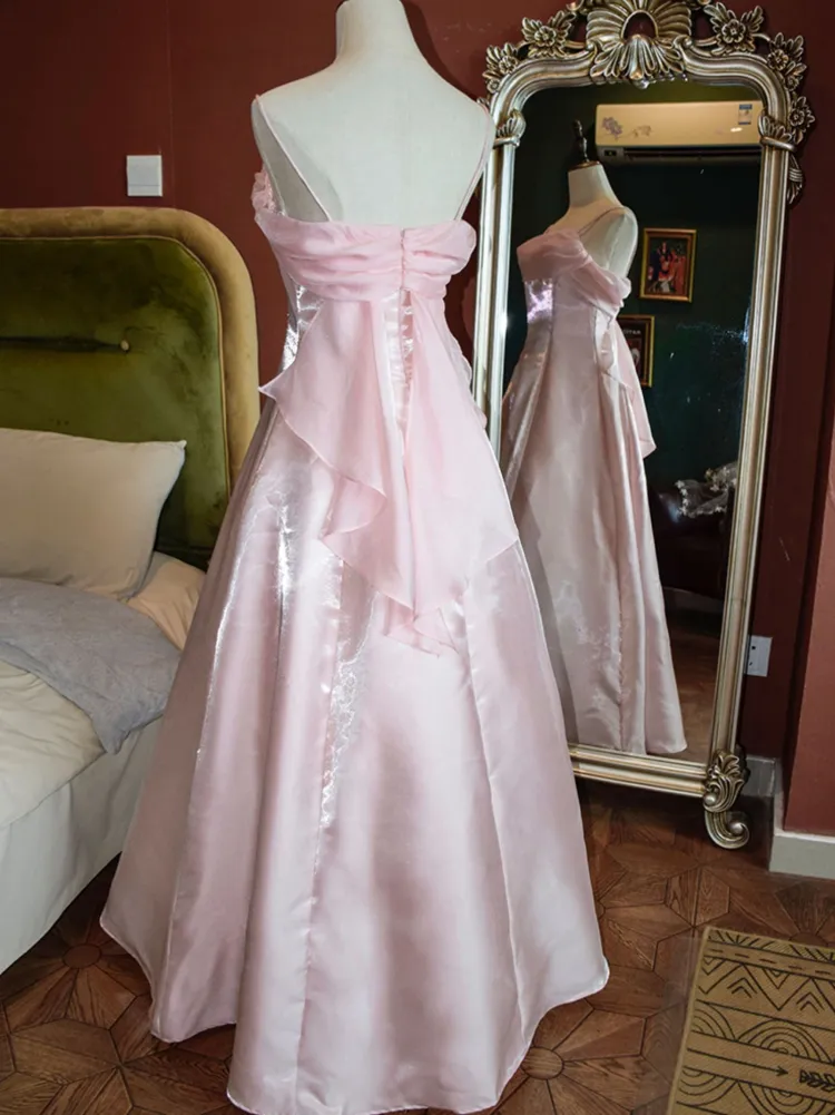 Robe de bal rose scintillante en satin à fines bretelles, coupe princesse, Y7555