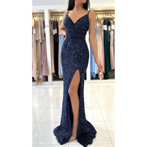 Robe de bal longue sirène à bretelles spaghetti et col en V et paillettes