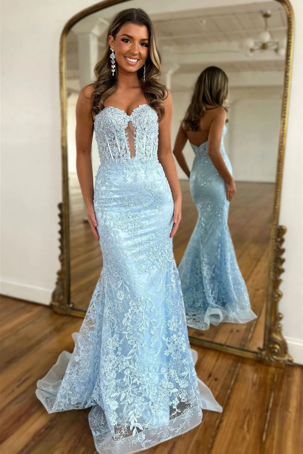 Gorgeous Mermaid Sweetheart Black Corset Prom Dress with Appliques