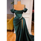 Robe de soirée longue trapèze à bretelles spaghetti et perles avec fente