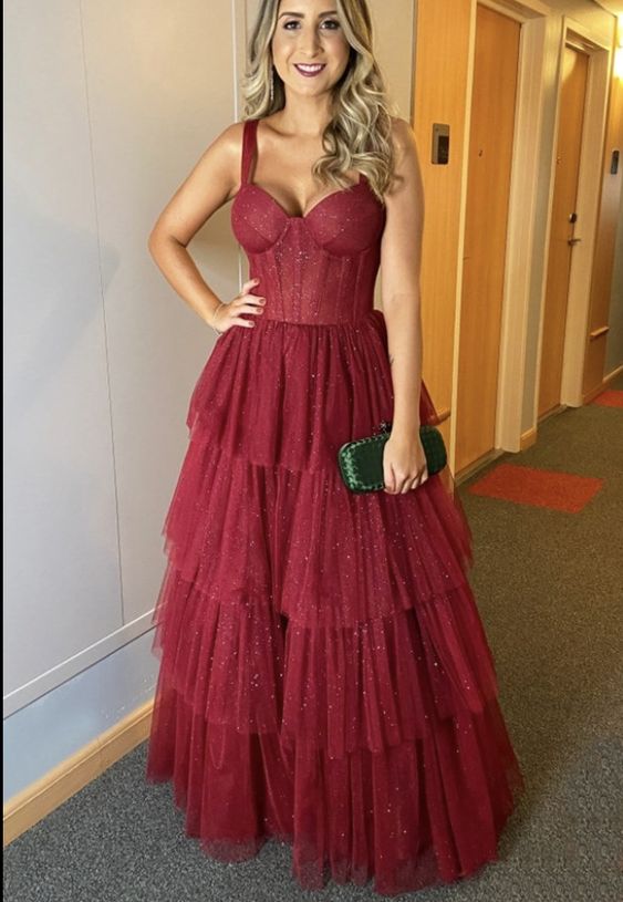 Robe de bal élégante en tulle brillant à volants Y707
