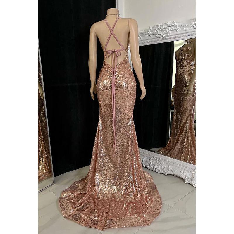 Superbe et charmante robe de soirée sirène à col en V et sans manches avec fente et paillettes
