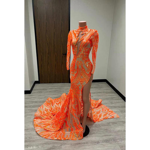 Robe de soirée fourreau/colonne à col haut et manches longues fendues à paillettes