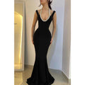 Vestido de noche formal de sirena con escote en V y espalda descubierta con cuentas 