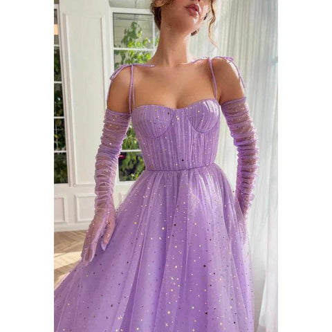 Vestido de fiesta largo de tul con escote en forma de A y tirantes finos con chal