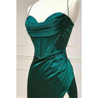 Robe de bal longue à bretelles spaghetti et plis fendus 